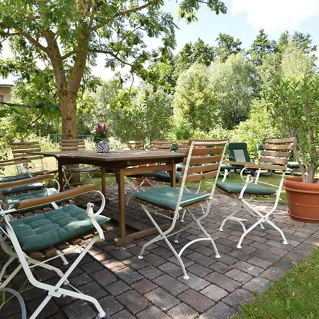 Pet-Friendly Apartment Near Sea In Wittenbeck Kuehlungsborn