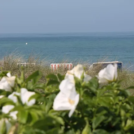 Pet-Friendly Apartment Near Sea In Wittenbeck *
