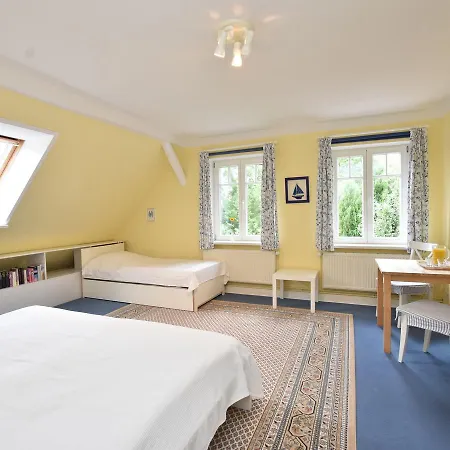 Pet-Friendly Apartment Near Sea In Wittenbeck 아파트 Ostseebad Kühlungsborn