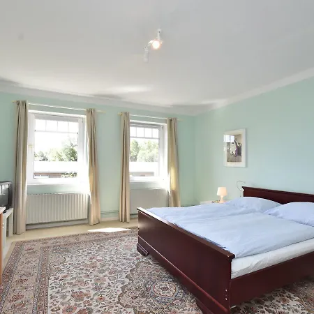 Apartment Pet-Friendly Apartment Near Sea In Wittenbeck Kuehlungsborn