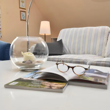 Pet-Friendly Apartment Near Sea In Wittenbeck *